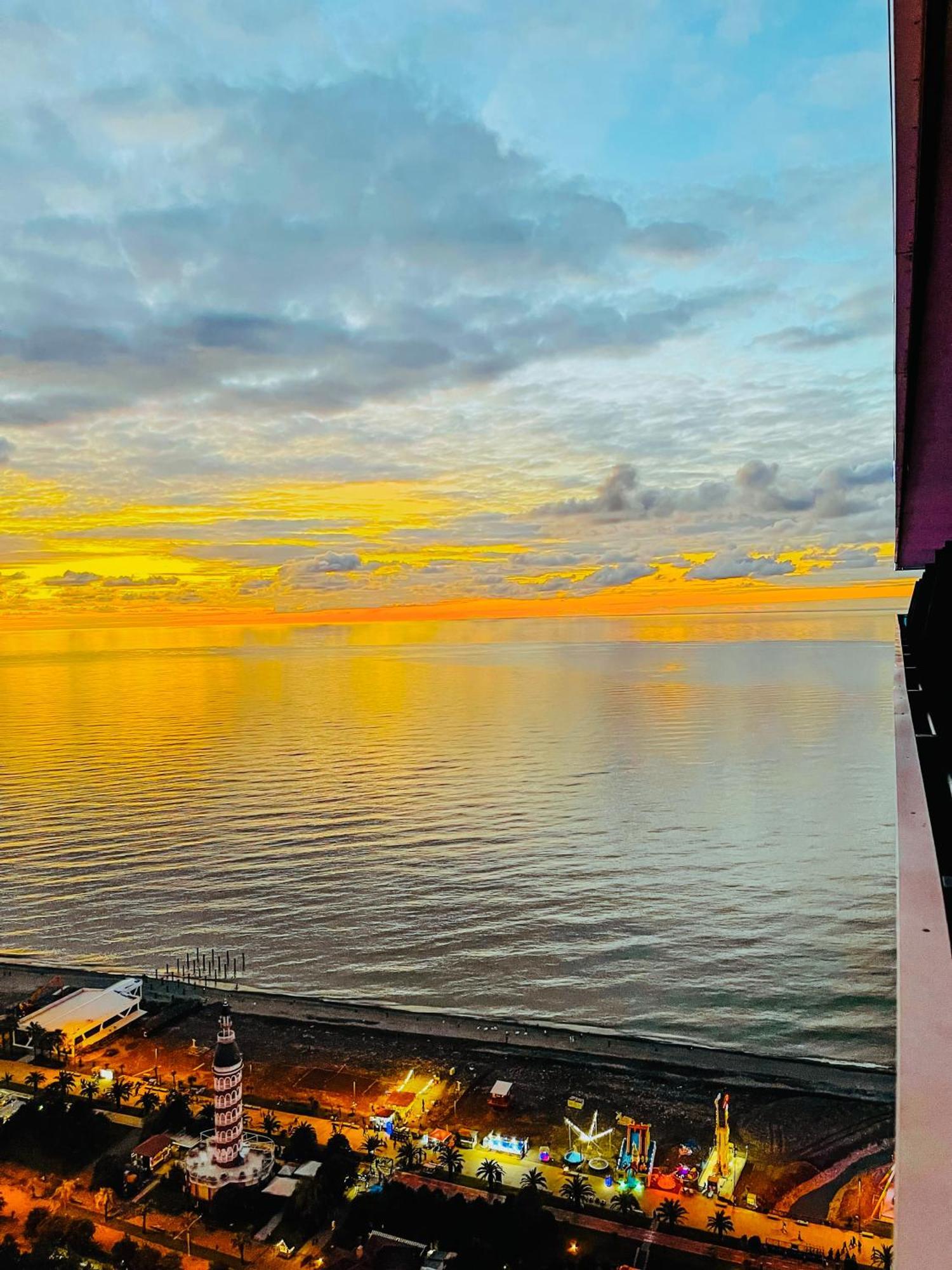 Luxury Batumi Hotel Luaran gambar