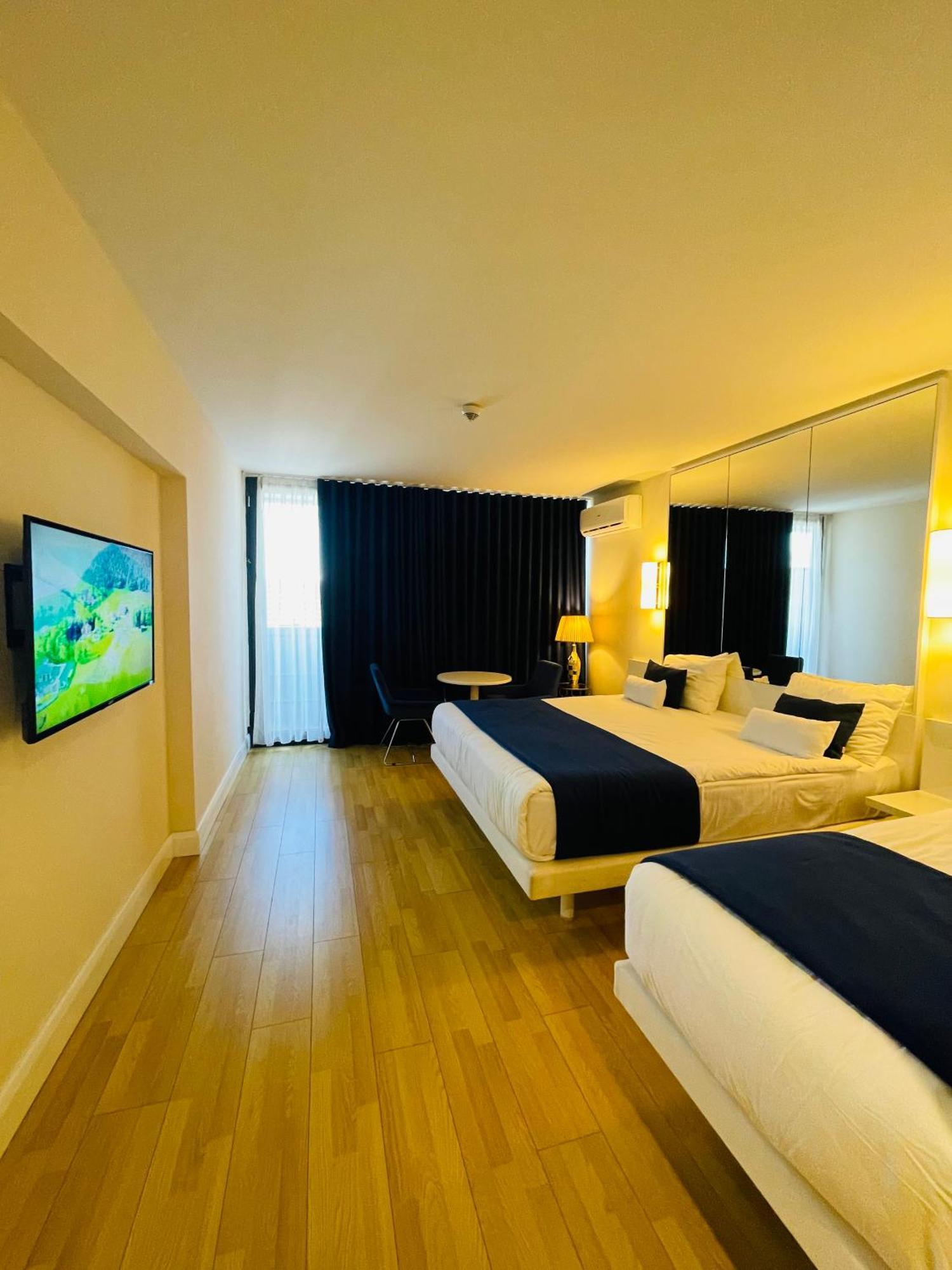 Luxury Batumi Hotel Luaran gambar